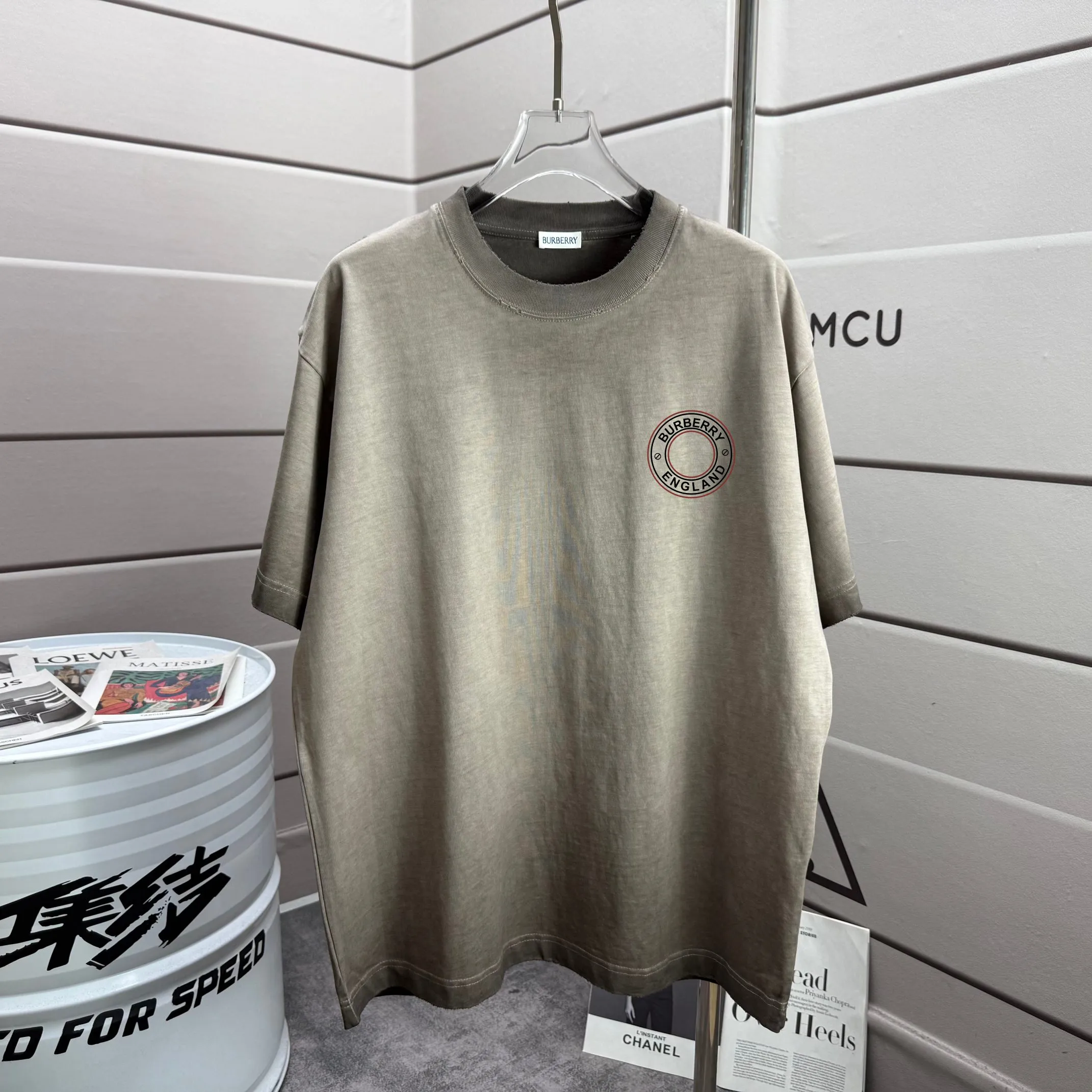 # Burberr* *2026 New Arrival 320 tee Same Style :Black White Size :S M L XL XXL Size： S （90-130 ） M （120-150 ） L （140-165 ） XL （160-180 ） XXL （180-210 ）